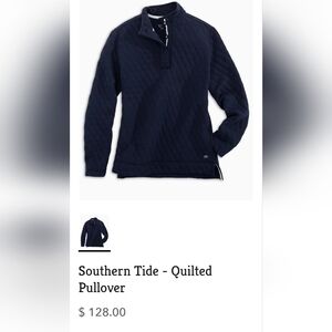 Southern tide quilted navy pullover with pockets, size small, has some fuzzies